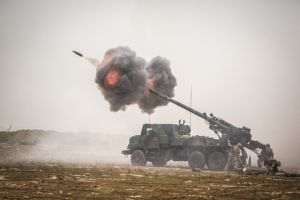 Croaţia cumpără 18 tunuri Caesar din Franţa pentru 320 milioane euro